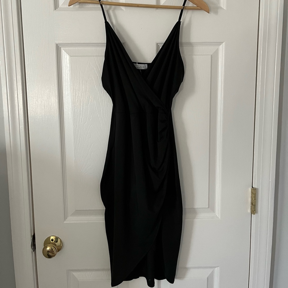 NEVER WORN LBD WITH SLIT